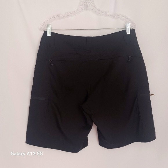 L.L.Bean NWT Women's Classic Black Vista Trekking Bottoms  Short Sz 10 - Picture 2 of 9